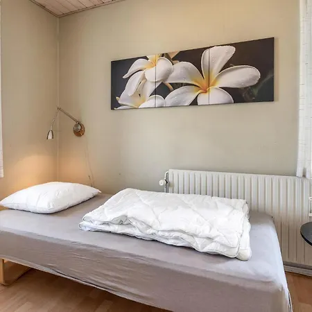 2 Bedroom Beautiful In Sydals * Skovby