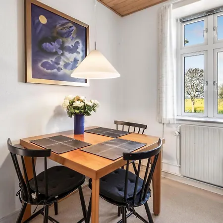 2 Bedroom Beautiful In Sydals *