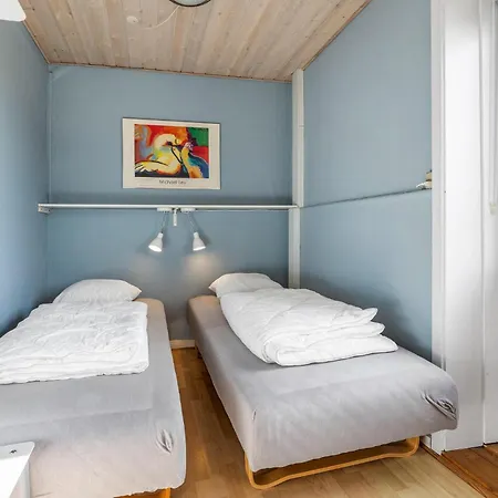 2 Bedroom Beautiful In Sydals *