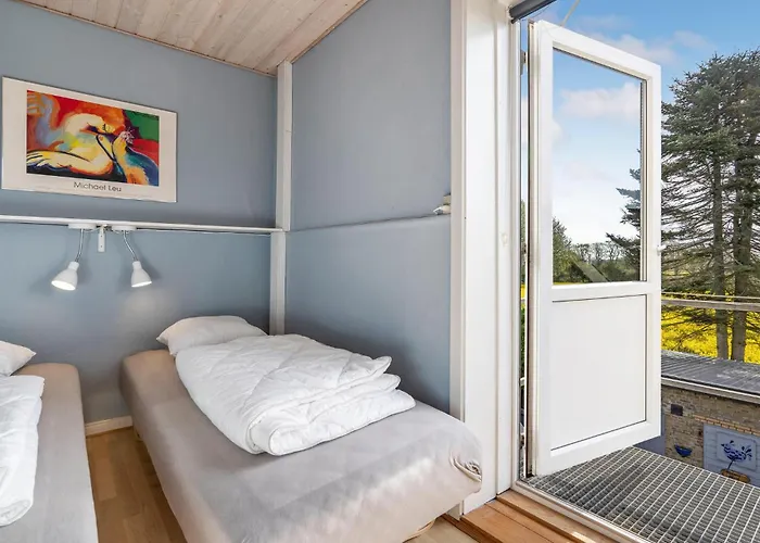 2 Bedroom Beautiful In Sydals *