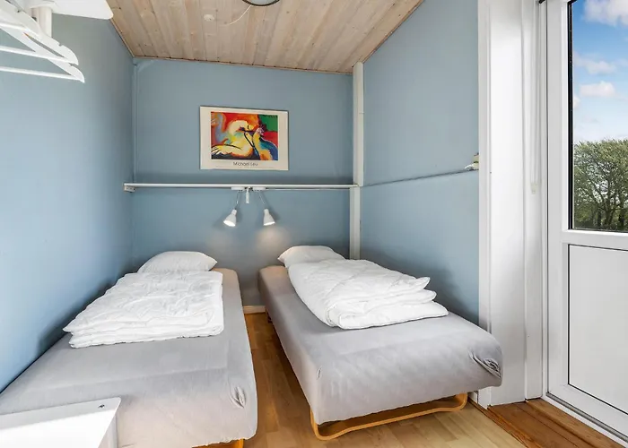 2 Bedroom Beautiful In Sydals *